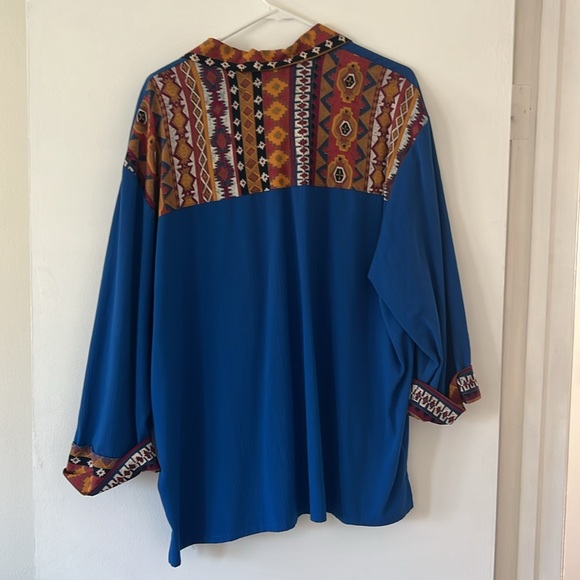 Button down - Picture 4 of 4